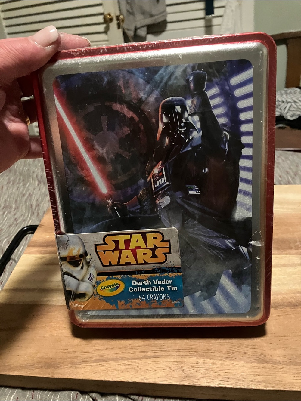 NWT Crayola Crayons Star Wars Darth Vader in collectible Tin
